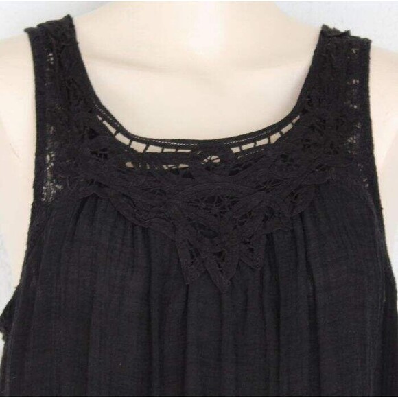 Knox Rose Black Sheer Lace Upper Back Crochet Lace Neckline Sleeveless Gauze Top - Picture 4 of 4